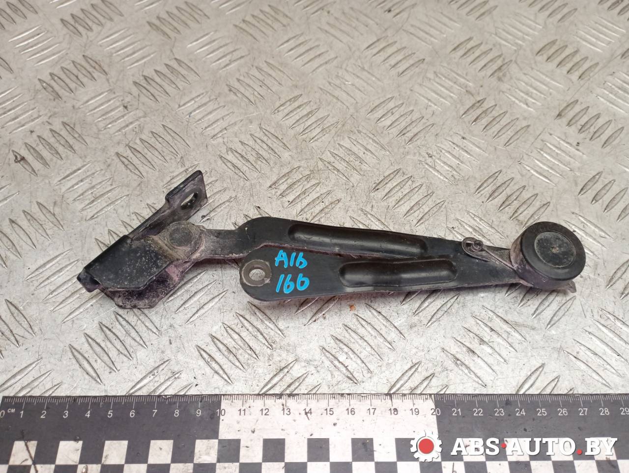 Ограничитель открывания борта (крышки багажника) Volvo XC90 1 поколение 2005, 2.4 л., D 5244 T, дизель, АКПП, внедорожник 5 дв., полный подключаемый привод, правый руль, 30674750 - фото №1