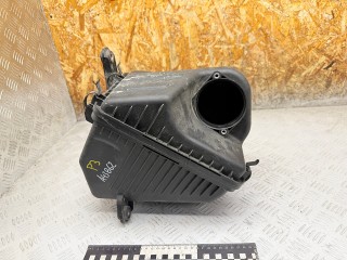 корпус воздушного фильтра Kia Sorento 2 поколение 2011, 2.2 л., дизель, АКПП, 281102P300