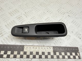 кнопка стеклоподъемника двери задней правой Peugeot 3008 1 поколение 2012, 1.6 л., 9HR (DV6C), дизель, робот, 96759764ZD, 96662297ZD