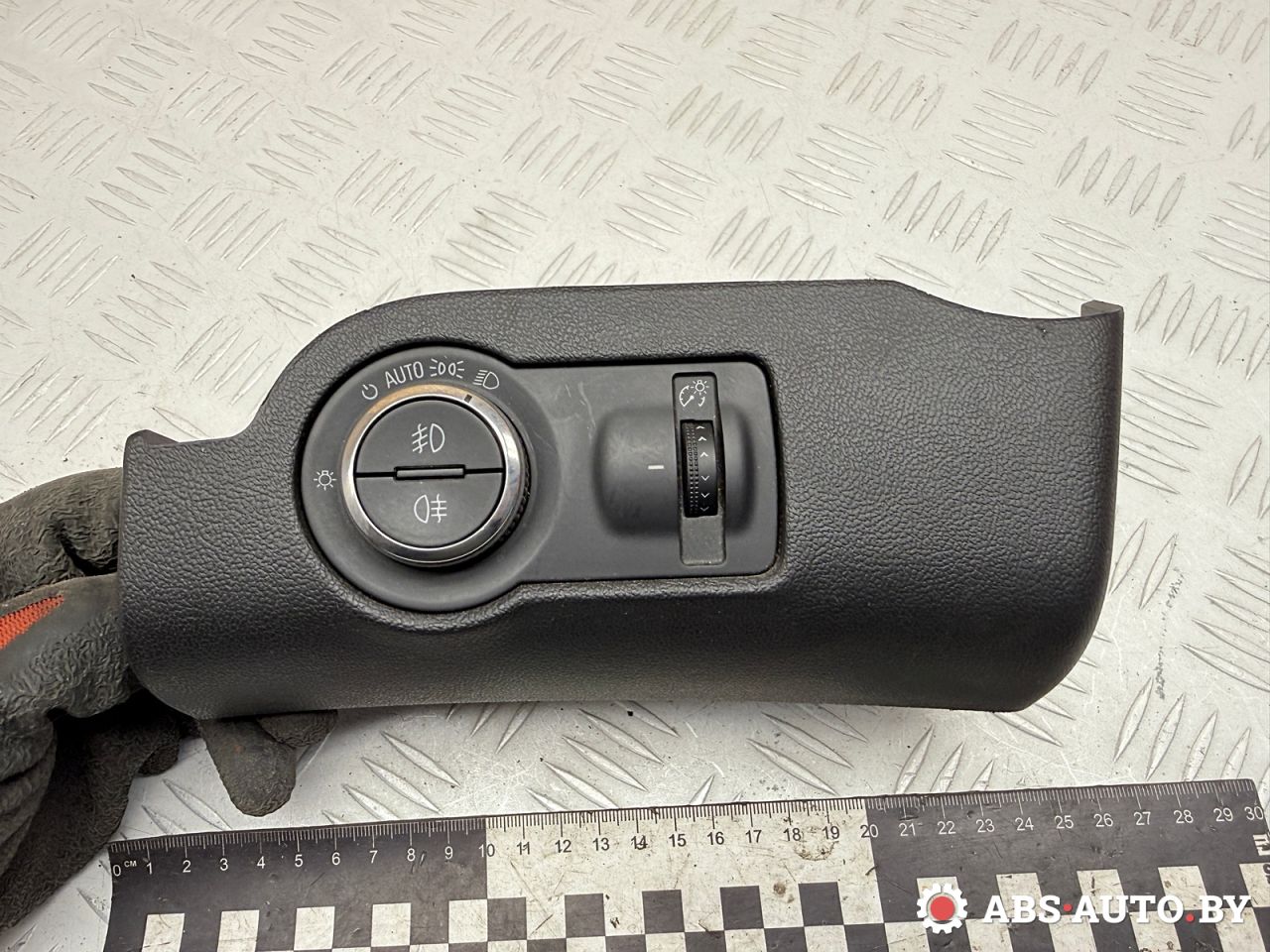 переключатель света Opel Insignia 1 поколение (A) 2011, 2.0 л., A 20 DTH, дизель, МКПП, седан, 13241913, 13268707 - фото №1