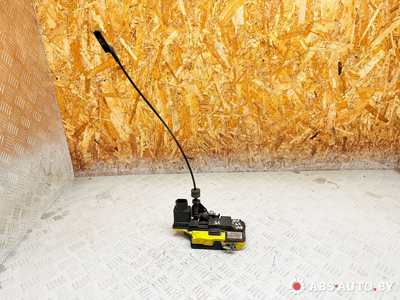 замок двери задней левой Volvo S80 1 поколение 2003, 2.4 л., бензин, АКПП, седан, 30663048 - фото №1