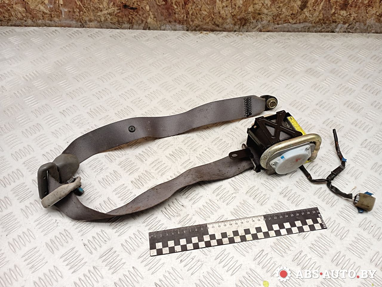 ремень безопасности Mazda 6 GG 2003, 2.0 л., бензин, МКПП, правый руль, TKAF2EH777, E40431093, XH04, 72GJ8AL - фото №1