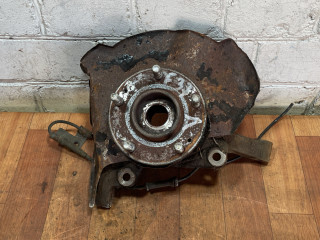 ступица передняя левая Kia Sorento 2 поколение 2010, 2.2 л., дизель, МКПП, полный привод, правый руль