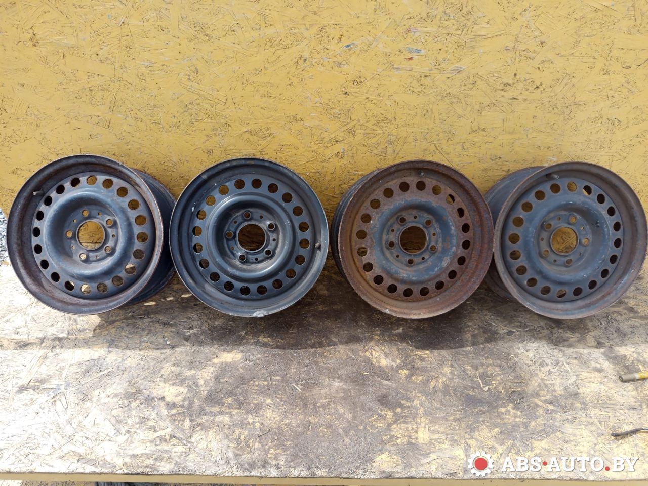 диск штампованный BMW 3 серия E36 (1990 - 1996) - фото №1