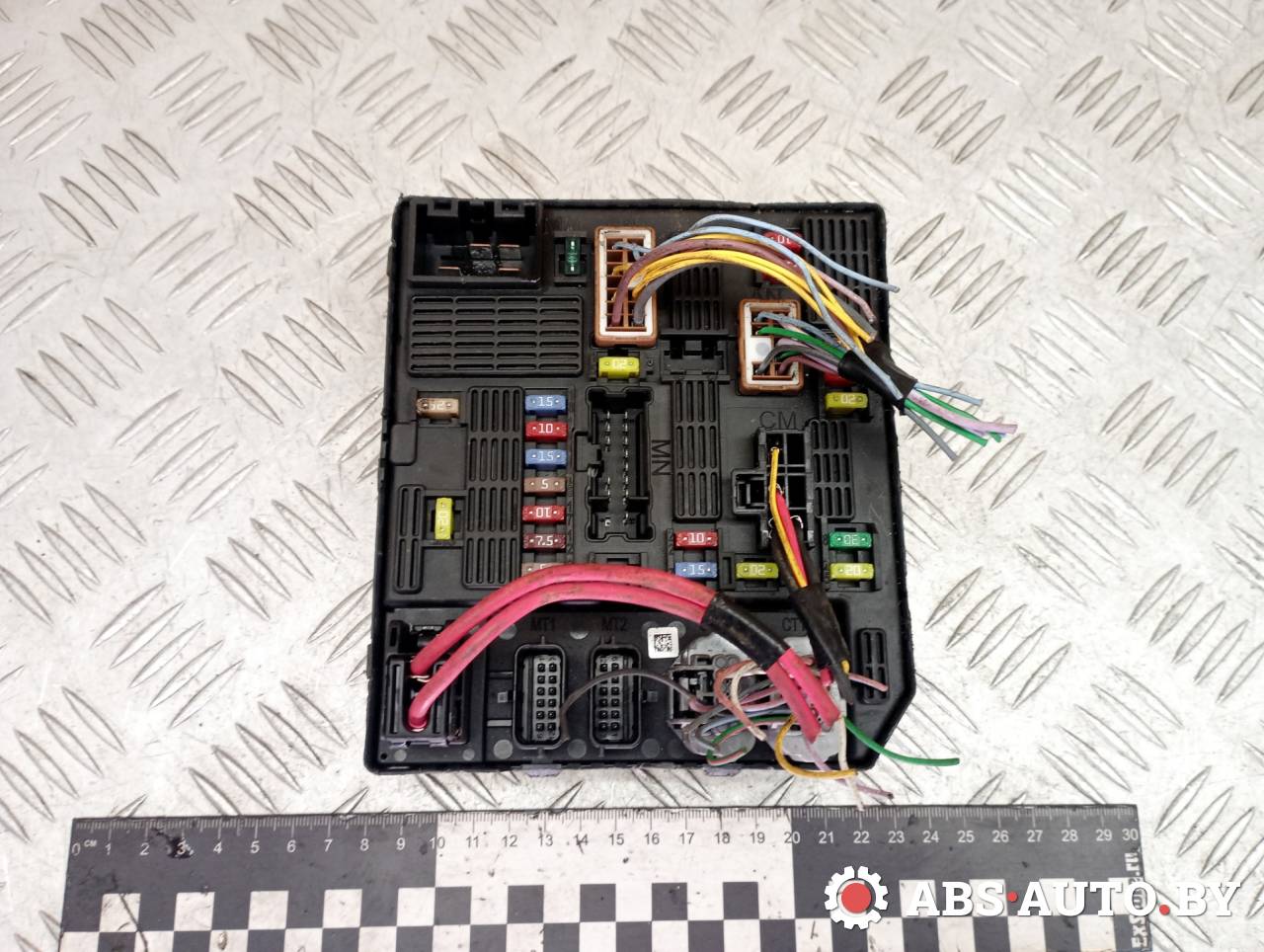 блок предохранителей Renault Grand Scenic 3 поколение 2011, 1.5 л., дизель, МКПП, правый руль, 284B64544R - фото №1