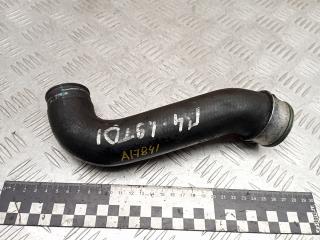 патрубок интеркулера Volkswagen Golf 4 поколение 2000, 1.9 л., дизель, 1J0145828D, 1J0145828T