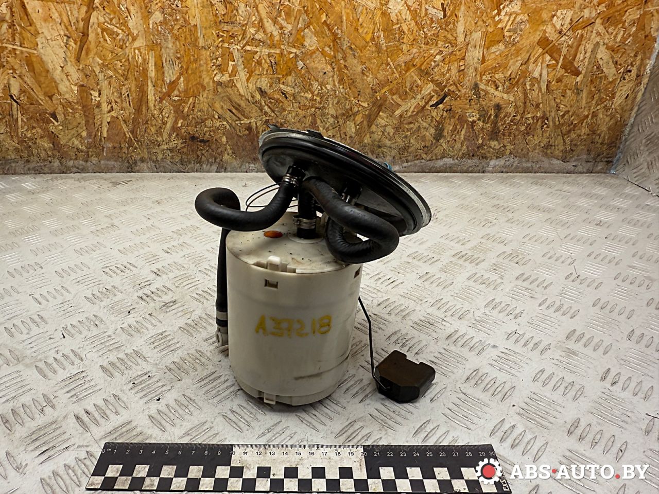 насос топливный Opel Vectra B 1997, 2.0 л., Y 20 DTL, дизель, МКПП, 90528420 - фото №1