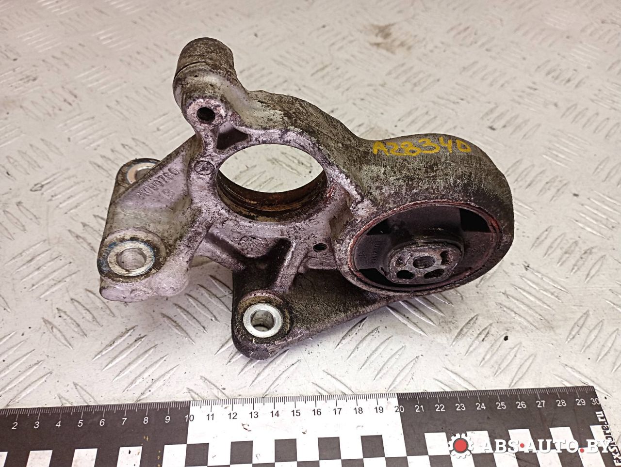 кронштейн полуоси Citroen Berlingo 2 поколение (B9) 2009, 1.6 л., дизель, МКПП, фургон, 81090780 - фото №1