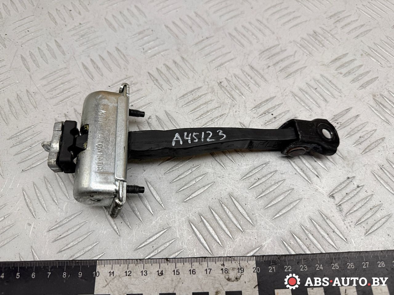 ограничитель открывания двери Jeep Cherokee 5 поколение 2016, 2.0 л., EBT, дизель, АКПП, внедорожник 5 дв., 030AA, 68103030AA - фото №1