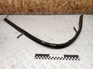 уплотнитель подкапотного пространства Citroen C5 1 поколение 2002, 2.2 л., дизель, МКПП, универсал