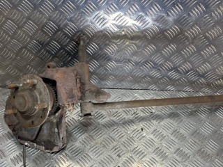 ступица задняя левая Mazda 626 GE [рестайлинг] 1995