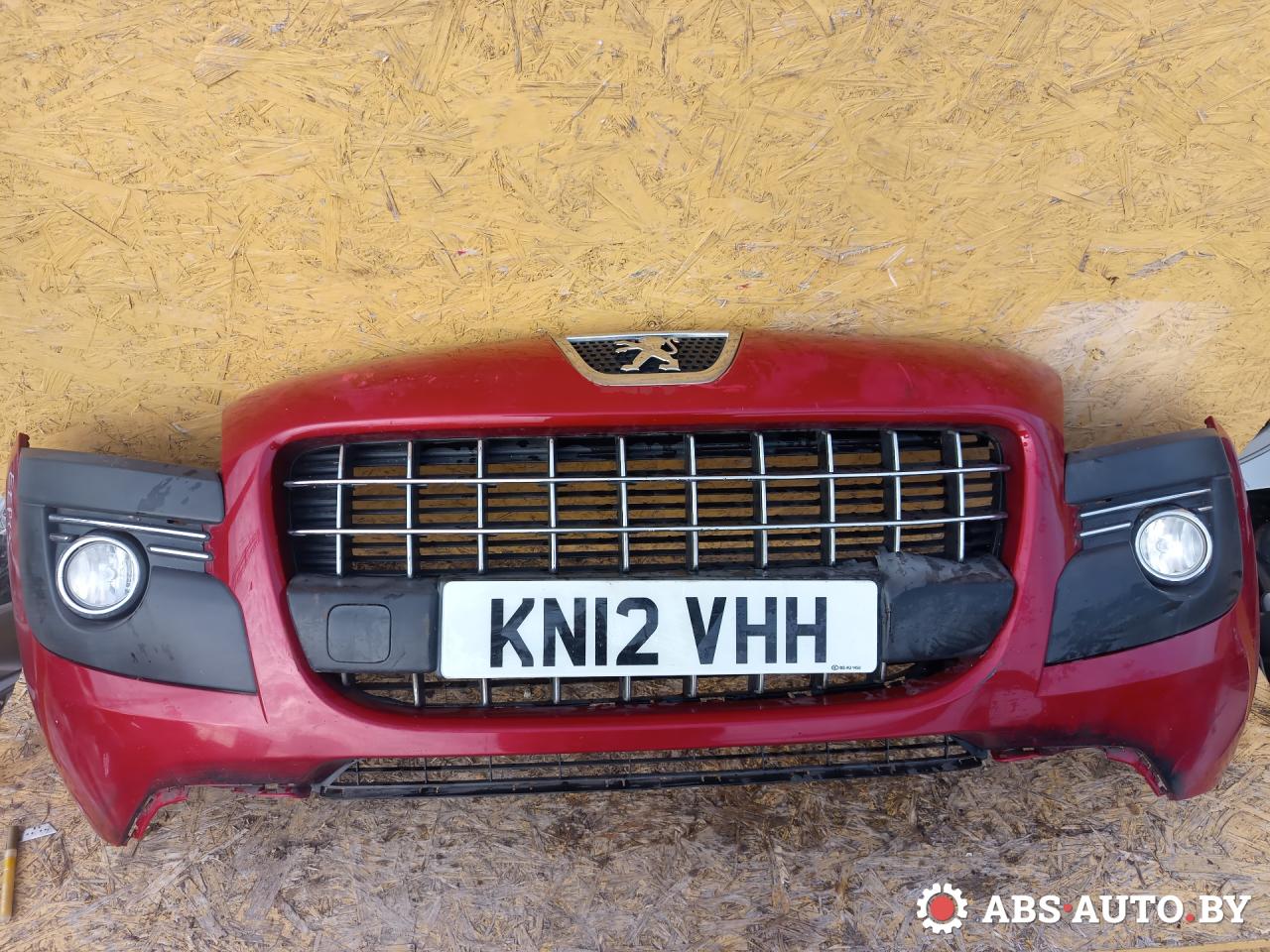 бампер передний Peugeot 3008 1 поколение 2012, 1.6 л., дизель, робот, передний привод, правый руль, 9684375077 - фото №1