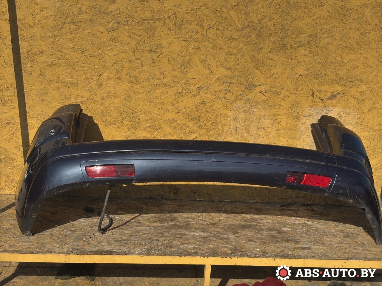 бампер задний Citroen C4 Picasso 1 поколение 2009, 1.6 л., 9HZ (DV6TED4), дизель, АКПП, правый руль - фото №1