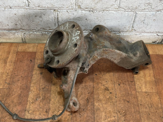 ступица передняя левая Volkswagen Transporter T5 2008, 1.9 л., дизель