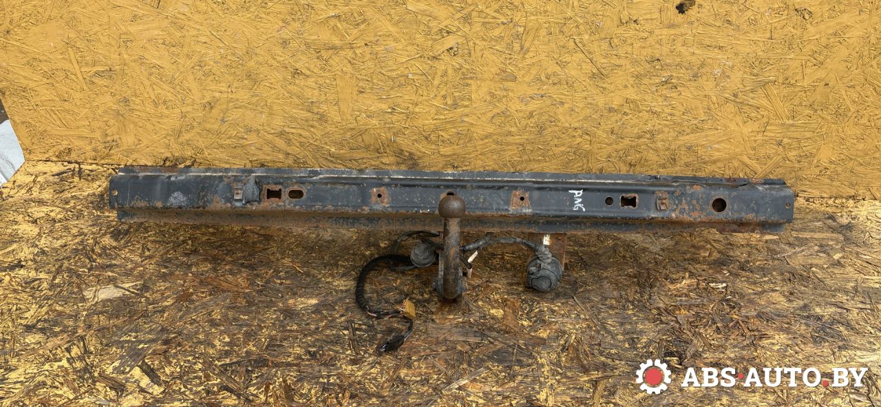 прицепное устройство (фаркоп) Volkswagen Caddy 3 поколение 2008, 1.9 л., BLS, дизель, АКПП, 321654 - фото №1