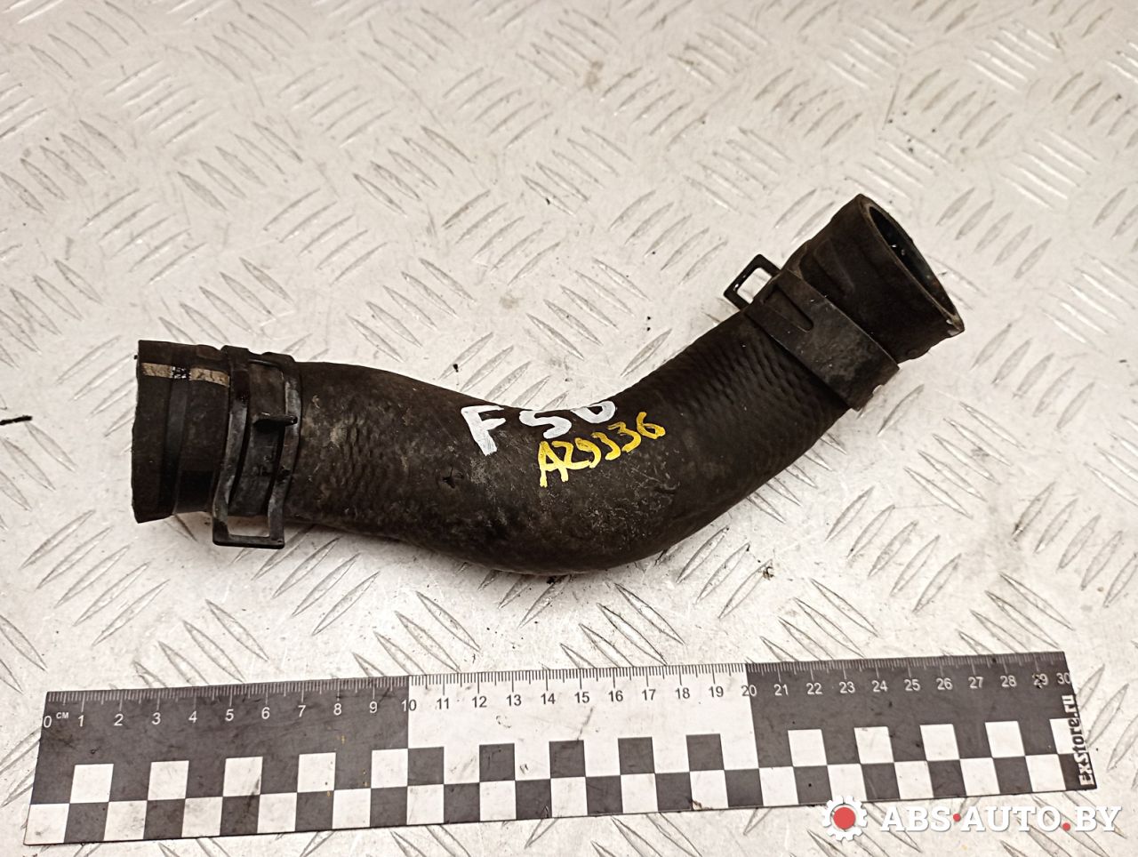 патрубок радиатора Toyota RAV4 2 поколение (XA20) 2003, 2.0 л., 1CD-FTV, дизель, МКПП, внедорожник 5 дв., 1657227070 - фото №1