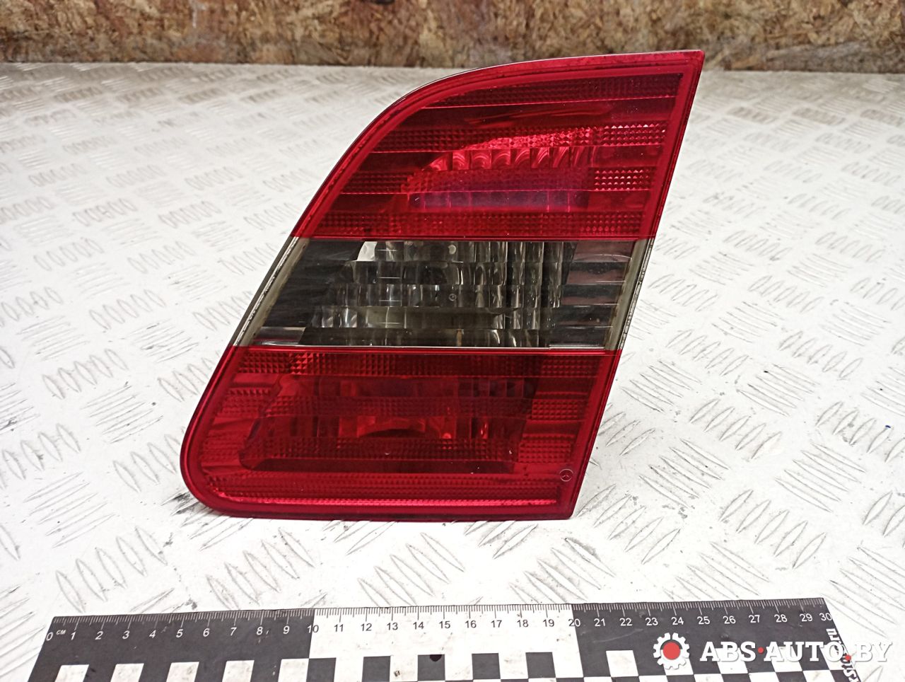 фонарь крышки багажника правый Mercedes-Benz B-Класс W245 2006, 1.5 л., M 266.920, бензин, МКПП, правый руль, A1698201664, 1698201664 - фото №1