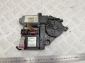 моторчик стеклоподъемника передний правый Volkswagen Caddy 3 поколение 2008, 1.9 л., BLS, дизель, АКПП, 1K0959792J, 1T0959702D - фото №3