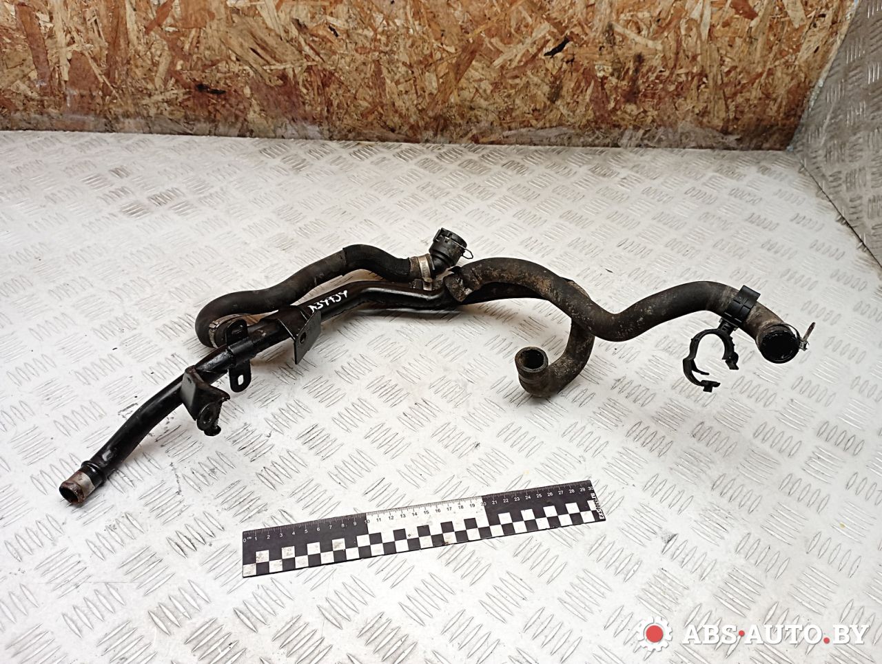 трубка охлаждающей жидкости Peugeot Bipper 1 поколение 2010, 1.4 л., 8HS (DV4TED), дизель, АКПП, правый руль, 1323CW - фото №1