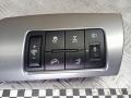 кнопка (выключатель) Kia Sorento 2 поколение 2010, 2.2 л., дизель, МКПП, полный привод, правый руль, 202002962, 937002P351XMA, 202008823 - фото №2
