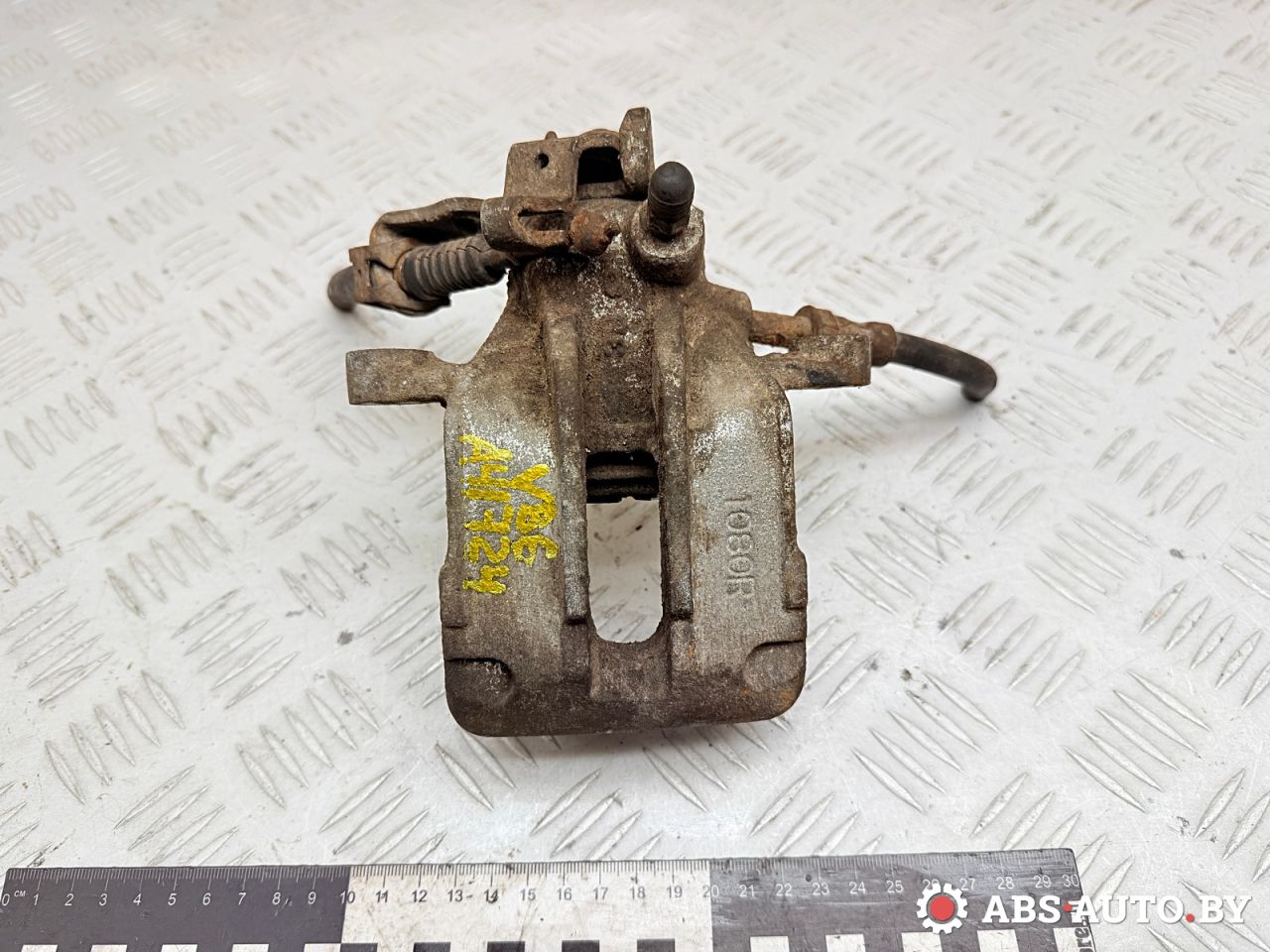 суппорт задний правый Ford Galaxy 1 поколение 1998, 1.9 л., дизель, МКПП, минивэн, 7M0615424, 24338417085, 0986474155, 0986474876, F85101, 1001959, 1121350, 1478429, 95VW2B118CA, 95VW2B118CB, R95VWX2B118CB, BNZ1615ZP, PBRC008, 1H0615424, 1H0615424A, 1H0615424B, 1H0615424D, 1H0615424DX, 6K0615424, 6K0615424A, 6K0615424B, 6K0615424D, 6K0615424E, 6N0615424, 561N10424Z - фото №1