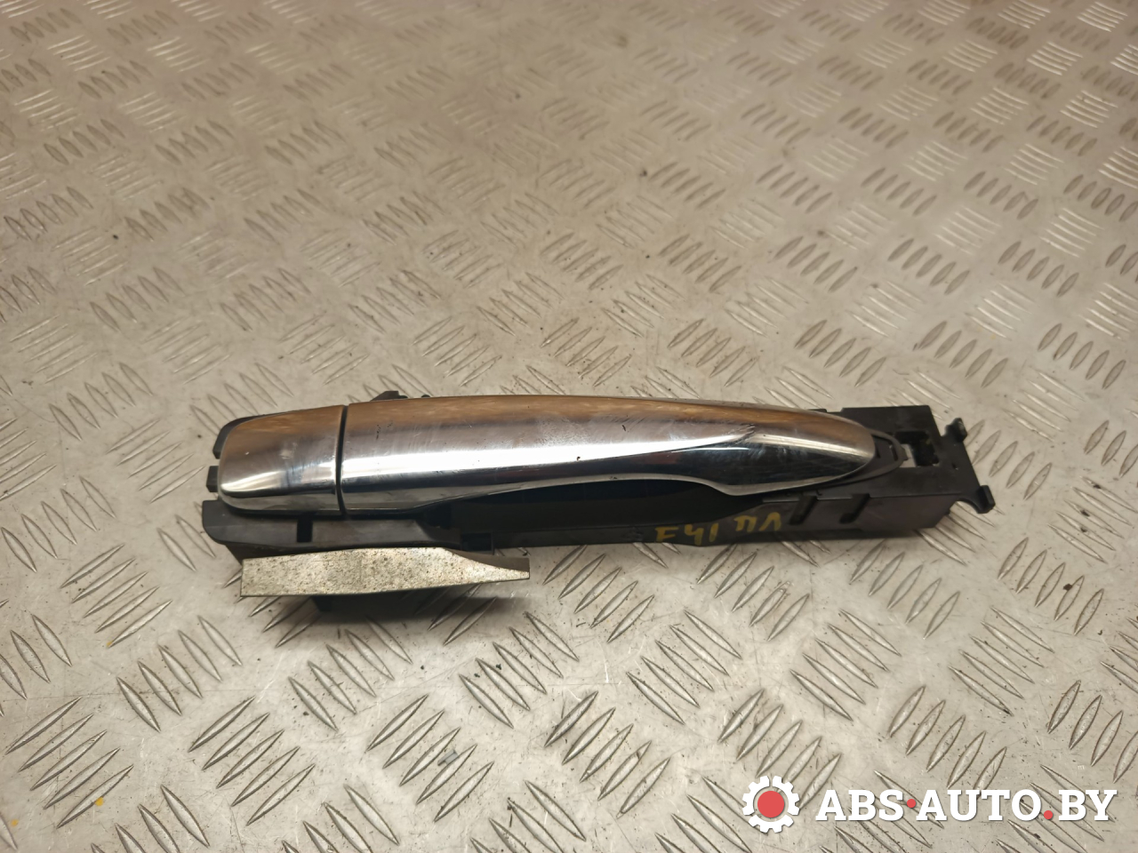 ручка наружная Nissan X-Trail T32 2014, 1.6 л., R9M, дизель, 6МКПП - фото №1