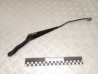 щеткодержатель (поводок стеклоочистителя, дворник) Peugeot 206 1 поколение 1999, 2.0 л., дизель, 4282