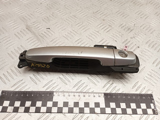 ручка наружная Toyota RAV4 2 поколение (XA20) 2003, 2.0 л., 1CD-FTV, дизель, МКПП, внедорожник 5 дв.