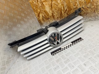 решетка радиатора Volkswagen Bora 1 поколение 2000, 1.9 л., дизель, МКПП, седан, 1J5853651F, 1J5853655A, 1J5853601, 1J5853601A, 1J5853653C