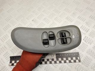 блок управления стеклоподъемниками Chrysler Voyager 4 поколение [рестайлинг] 2005, 2.8 л., ENR, дизель, АКПП, минивэн, 04685732AC, 0SB701D5AD, 0SA75TRMAB