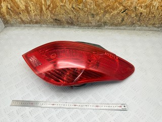 фонарь задний правый Peugeot 308 T7 2008, 1.6 л., 5FW (EP6), бензин, МКПП, 2589D, 9680425680