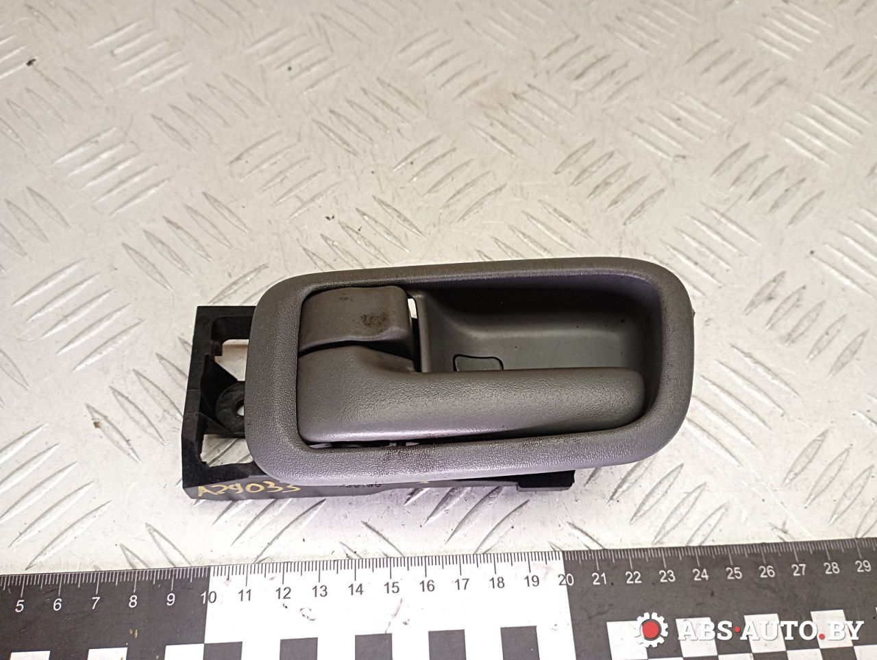 ручка внутренняя задняя левая Toyota RAV4 2 поколение (XA20) 2003, 2.0 л., 1CD-FTV, дизель, МКПП, внедорожник 5 дв., 6927830080, 6920630150 - фото №1