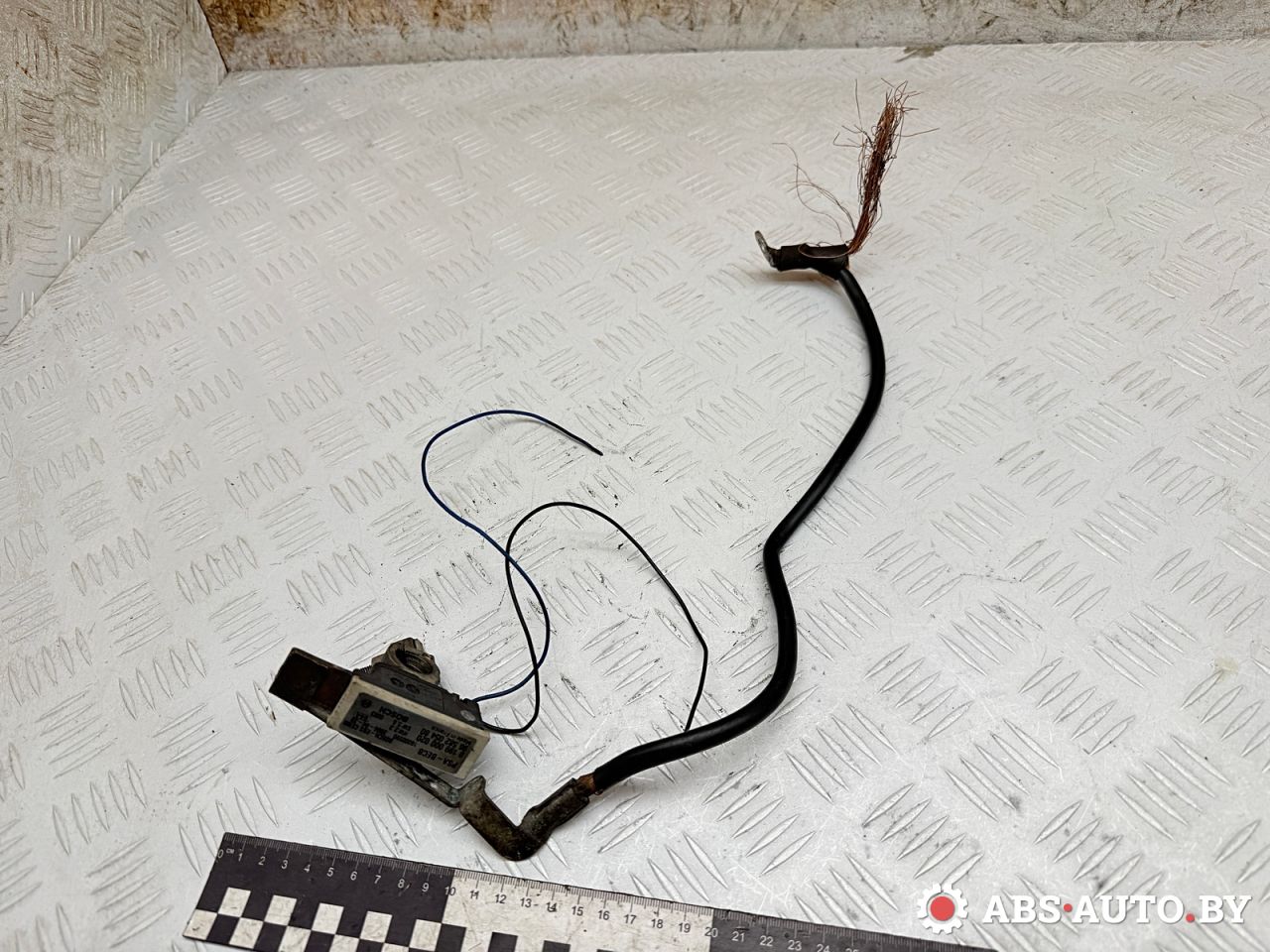 клемма аккумулятора минус Citroen C4 Grand Picasso 1 поколение 2006, 1.8 л., 6FY (EW7A), бензин, МКПП, 9658205480, 0199000020 - фото №1