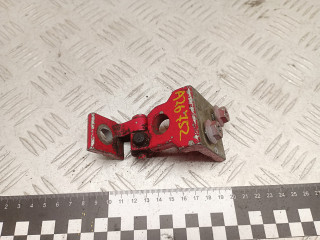 петля двери Audi A4 B5 1999, 8D0833401