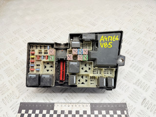 блок предохранителей Volvo V50 1 поколение [рестайлинг] 2008, 2.4 л., B 5244 S4, бензин, МКПП, универсал, 8688040, 815518000