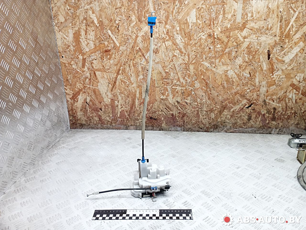 замок двери передней правой Peugeot Bipper 1 поколение 2010, 1.4 л., 8HS (DV4TED), дизель, АКПП, правый руль, 1365223080 - фото №1