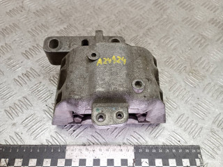 подушка крепления двигателя Volkswagen Bora 1 поколение 2004, 1.6 л., бензин, МКПП, седан, 1J0199262BE