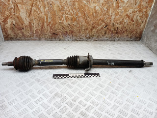 полуось передняя правая (приводной вал, ШРУС) Mercedes-Benz A W169 2 поколение (2004-2008) 2008, 2.0 л., OM 640.942, дизель, МКПП, хетчбэк 5 дв., правый руль, A1693606272, A1693606672, A1693606972, A1693607672