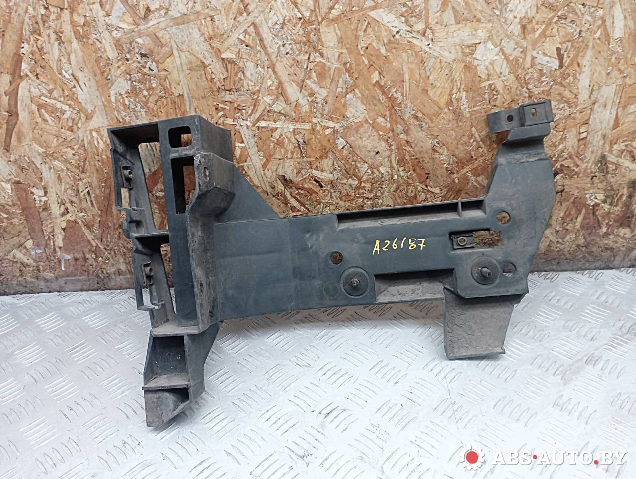 Крепление бампера заднего Renault Master 2 поколение 2003, МКПП, микроавтобус, 7700352211 - фото №1