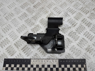 замок капота Volkswagen Touareg 1 поколение 2006, 2.5 л., BAC, дизель, МКПП, внедорожник 5 дв., 6Q0823480B