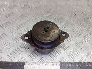 подушка крепления двигателя Volkswagen Passat B4 1996, 1.9 л., дизель, 357199402C, 357199402A