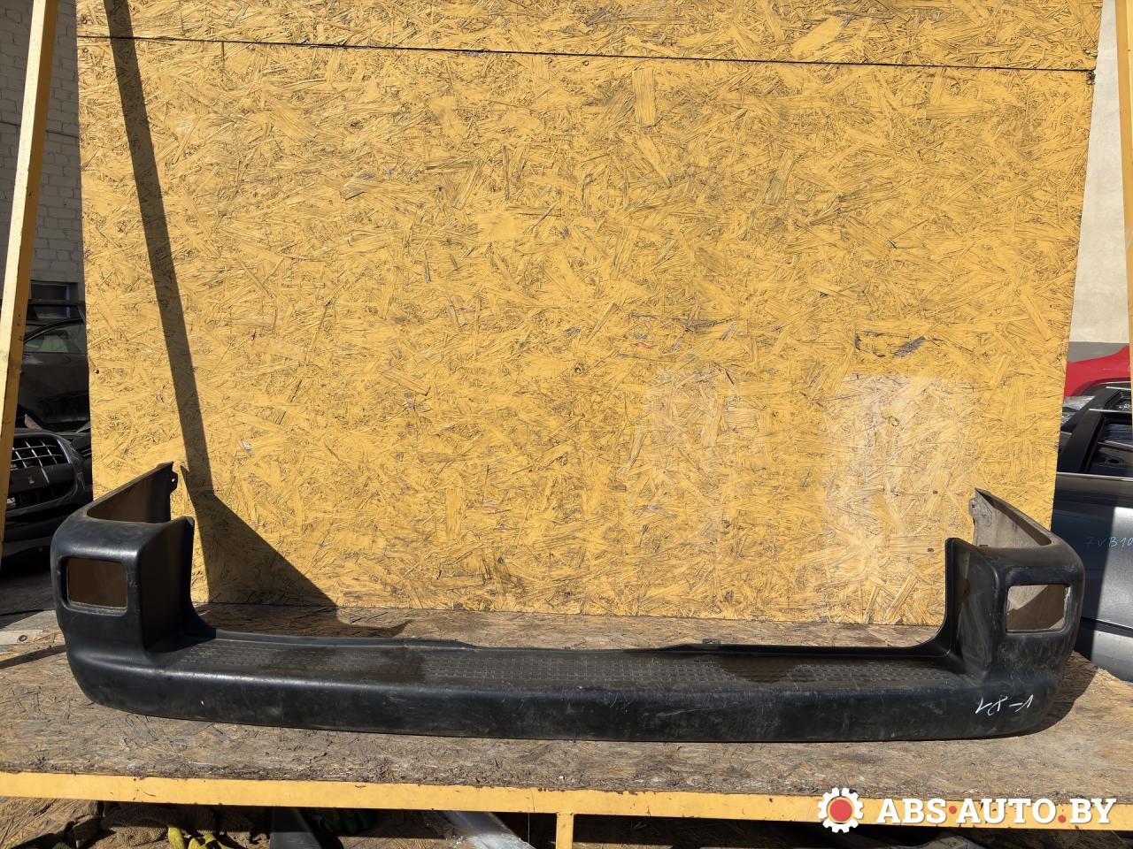 бампер задний Volkswagen Transporter T4 2001, 2.5 л., ACV, дизель, МКПП, микроавтобус, 30713417, 0040102055, ZSE055, 0221604010, 880293, 1371601, 6M5G12029AA, CCZ2130MA, GCK0096TN, DMB941, CE130, CZ2130A, CZ2130C, 8677837, 201N10102Z - фото №1