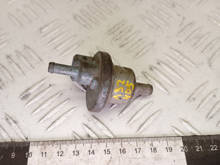 клапан вентиляции топливного бака Volkswagen Golf 3 поколение 1998, 1.8 л., бензин, 0280142162, 050138517