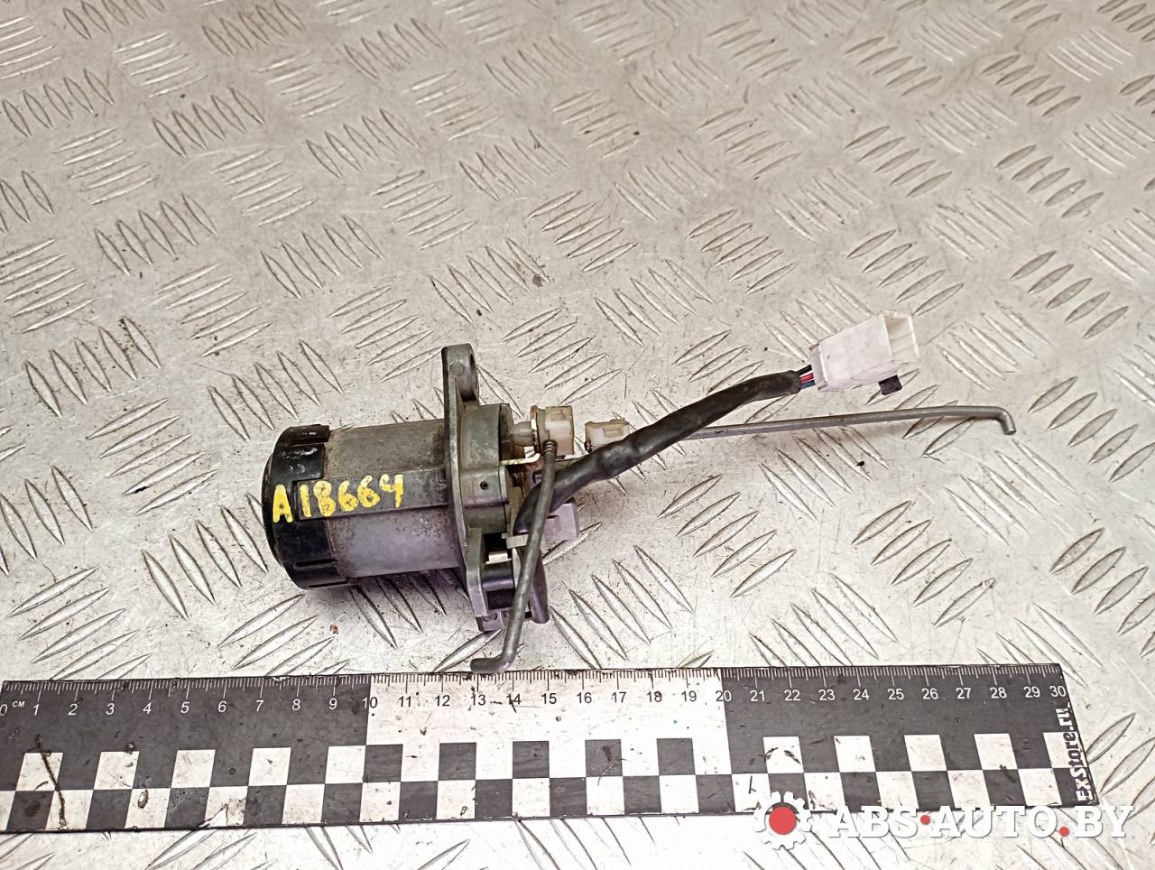 кнопка открытия багажника Mazda Xedos 6 1 поколение 1998 - фото №1