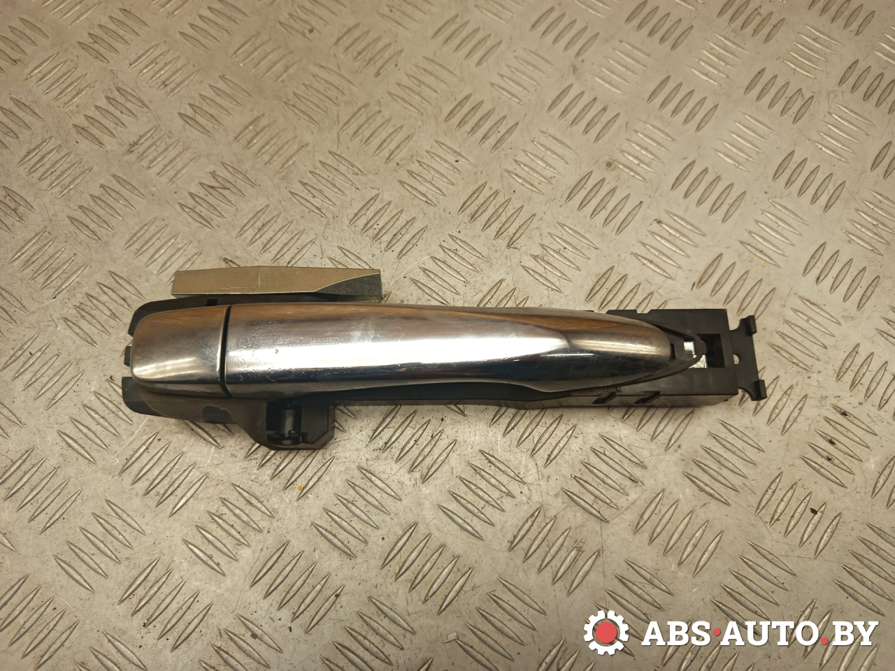 ручка наружная задняя правая Nissan X-Trail T32 2014, 1.6 л., R9M, дизель, МКПП, полный подключаемый привод, правый руль - фото №1