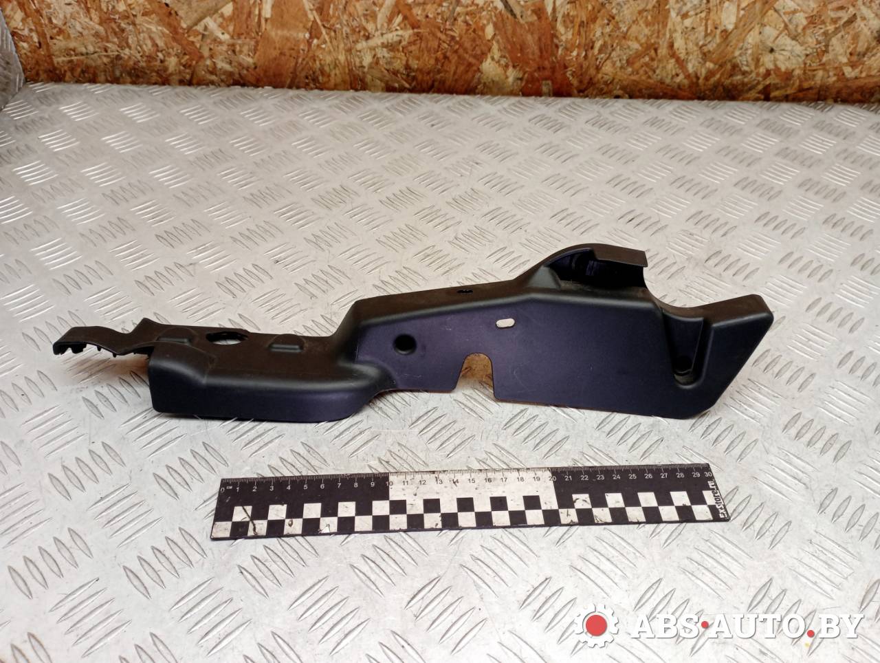 пластик (накладка) сиденья Peugeot 5008 1 поколение 2011, 1.6 л., дизель, МКПП, передний привод, 156025061 - фото №1