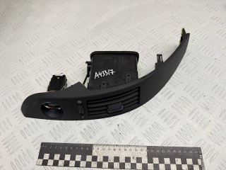 дефлектор обдува салона Toyota Corolla Verso 2 поколение AR10 2004, 2.0 л., 1CD-FTV, дизель, МКПП, минивэн, 6556434010, 5567064010, 5568064020