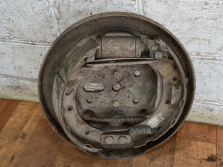 защитный кожух тормозного механизма Renault Megane 1 поколение 1999