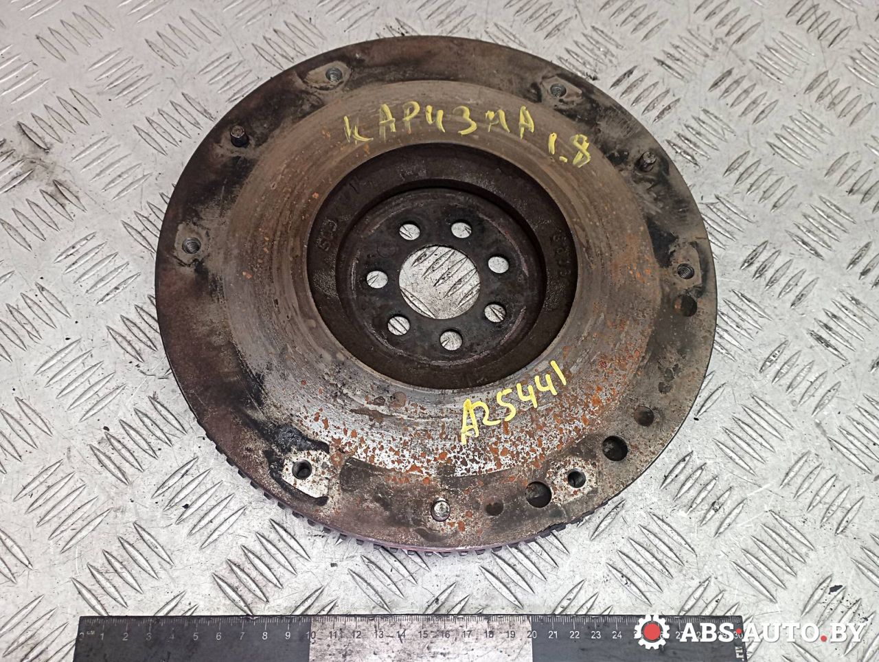 маховик Mitsubishi Carisma 1 поколение 1998, 1.8 л., бензин - фото №1