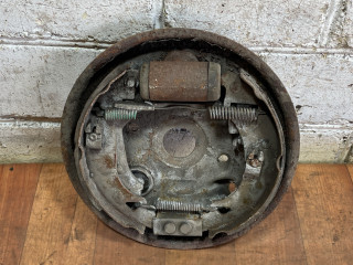 защитный кожух тормозного механизма Fiat Punto 1 поколение 1996